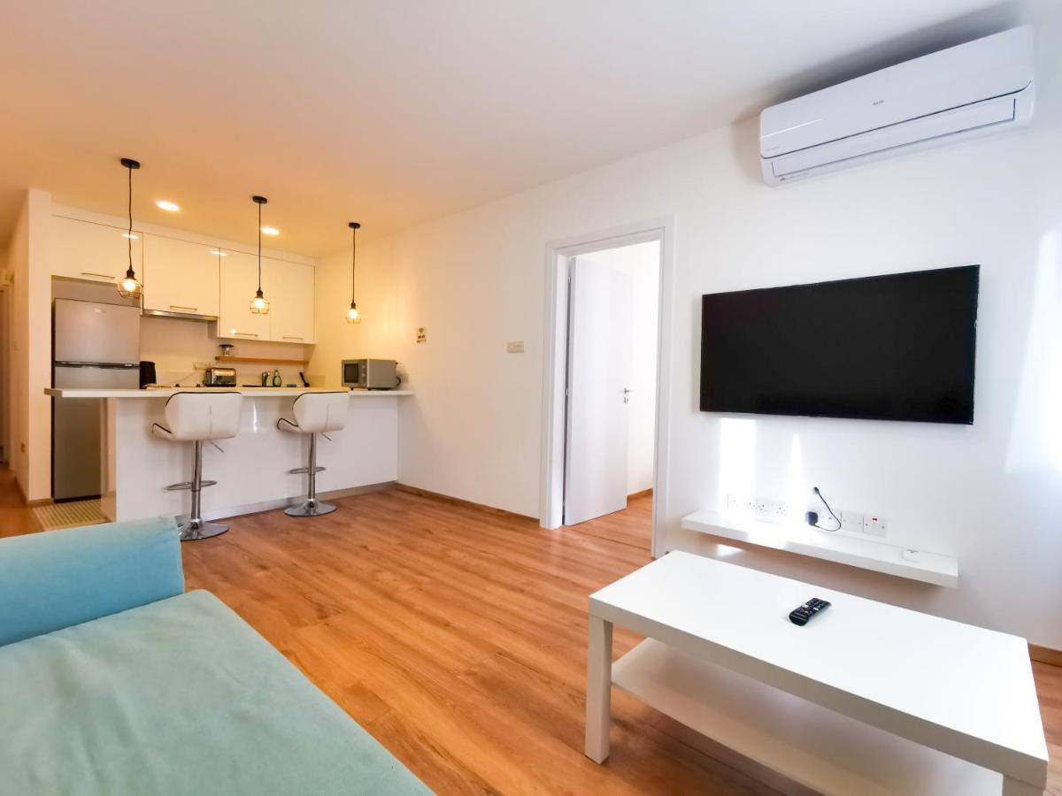 Citycenter Boutique Apartment Ларнака Екстериор снимка