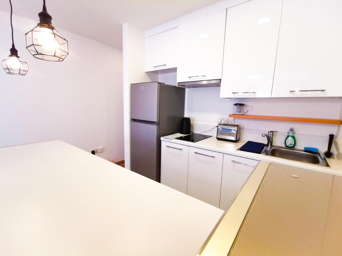 Citycenter Boutique Apartment Ларнака Екстериор снимка