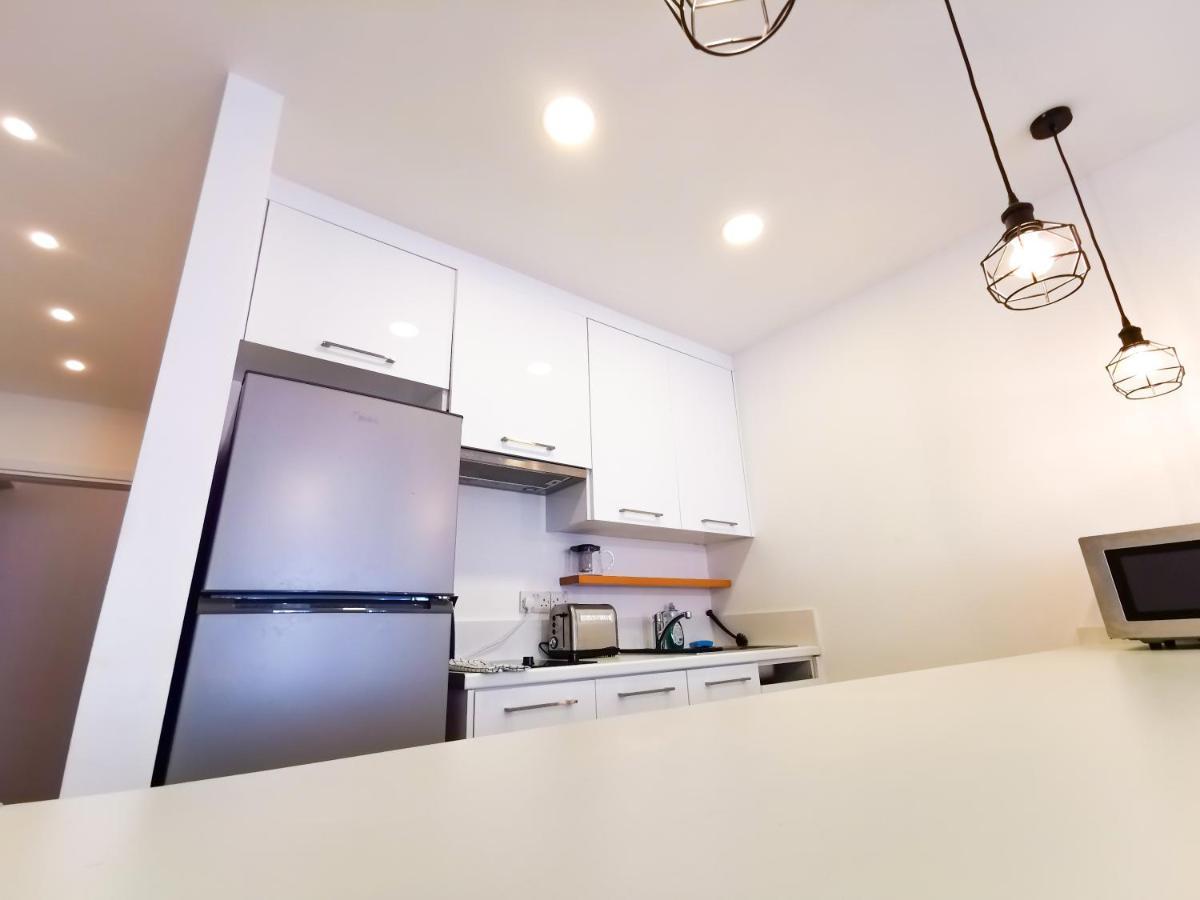 Citycenter Boutique Apartment Ларнака Екстериор снимка